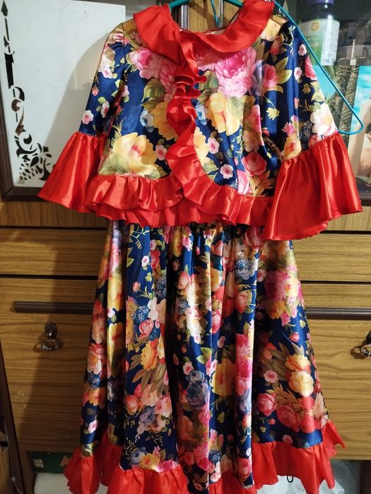 Продам костюм циганский новый