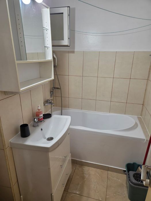 Spre inchiriere apartament 2 cam.