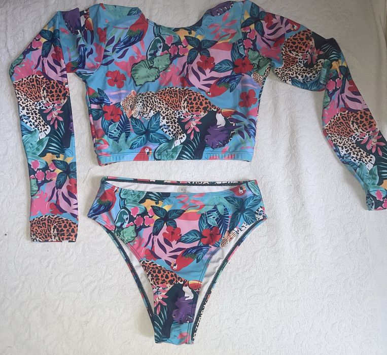 Costum de baie din doua piese cu talie inalta