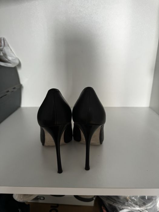 Продам кожаные туфли