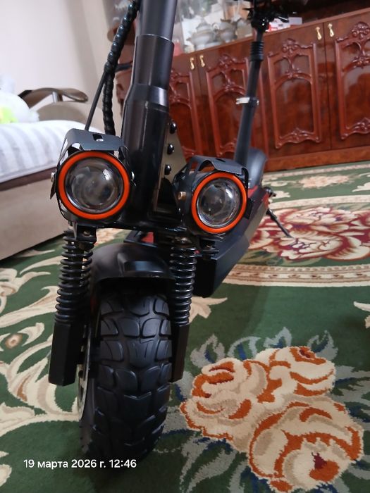 Продам 2 самокат по цене одной.