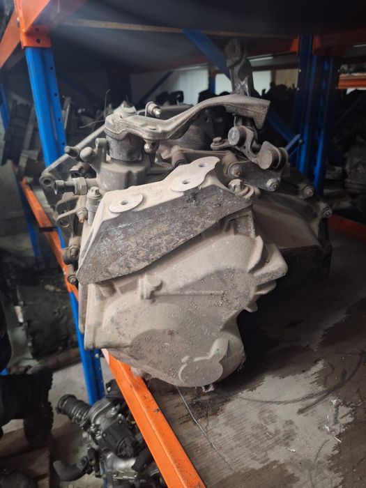 6 степенна ръчна скоростна кутия Opel Signum - Vectra C 1.9CDTI 2005г.