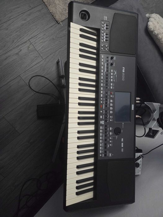 Продавам Синтезатор Korg PA 600 ORIENTAL