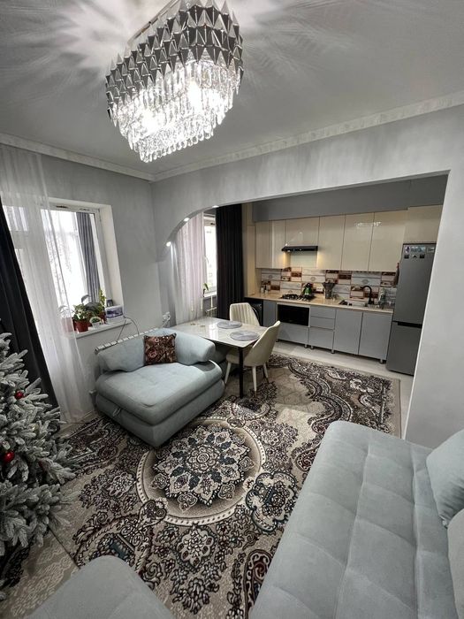 Квартира сотилади