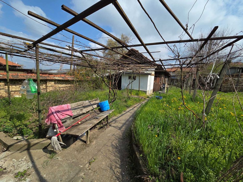 Къща в село Побит Камък, община Разград