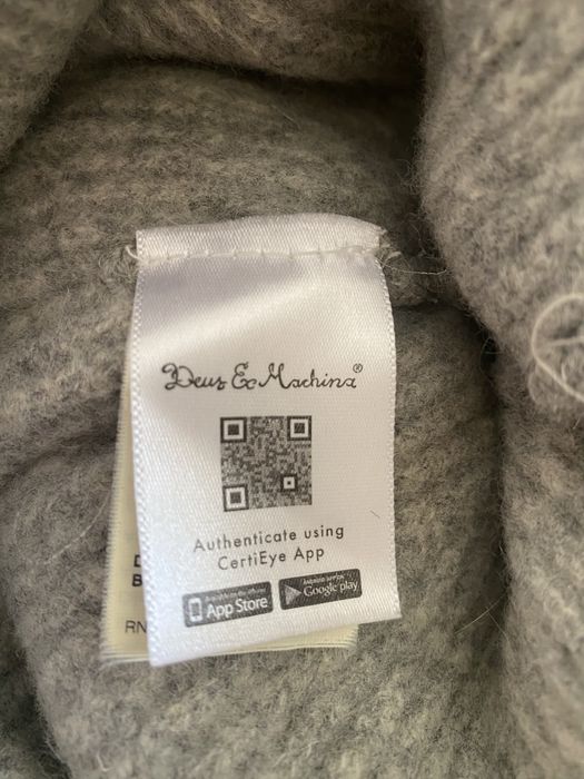 Фирменые шапки Deus Penfield