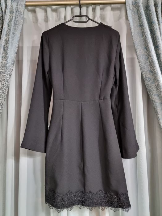 Rochie petrecuta Mango, maneci evazate