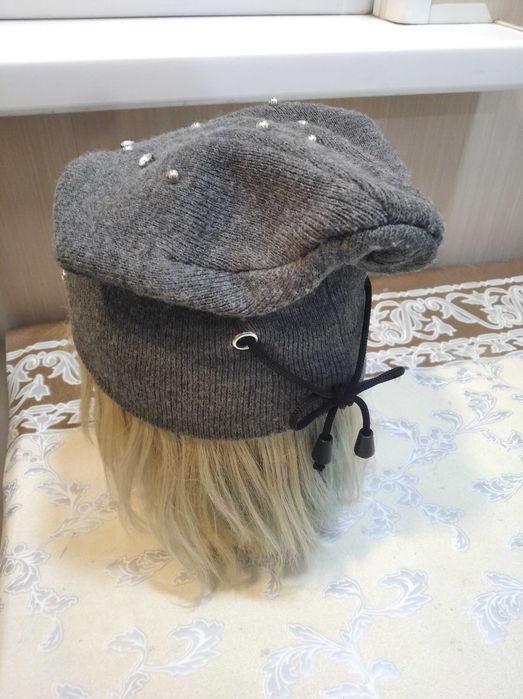 Шапка, женская. Shapka.