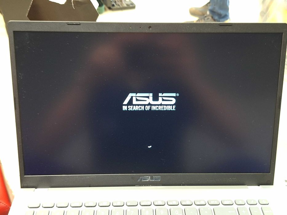 Лаптоп asus X51SE