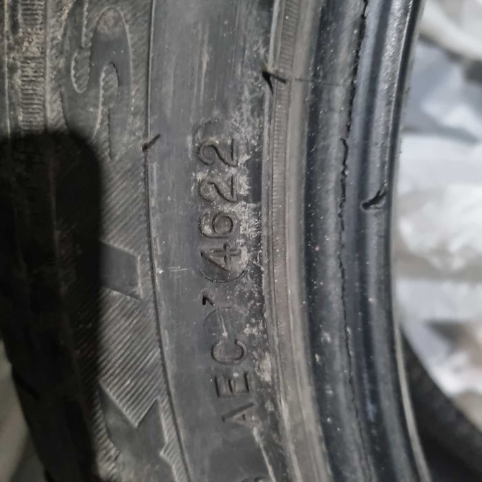 Maxxis R17×245×45
