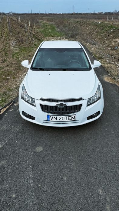 Vând Chevrolet Cruze 2010