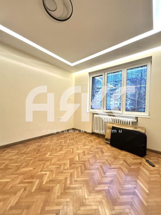 Тристаен апартамент под наем в Центъра до МЕТРОСТАНЦИЯ