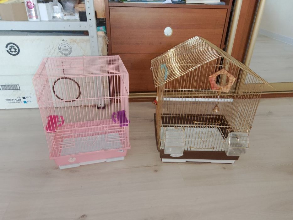 Продам клетки для птиц