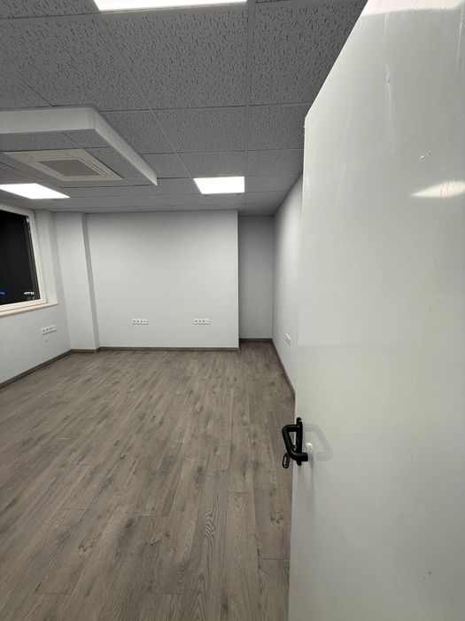 Дава се под наем Офис в Монтана, Идеален център - 25 кв.м за 191.25 € - Снимка #1