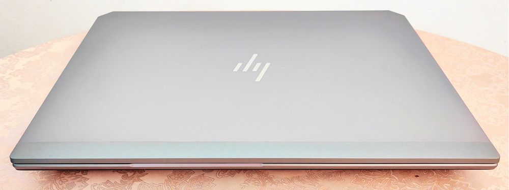 HP ZBook 17 G5/Core i5 8400H/NVIDIA P1000 4GB//16GB RAM/512GB SSD/IPS