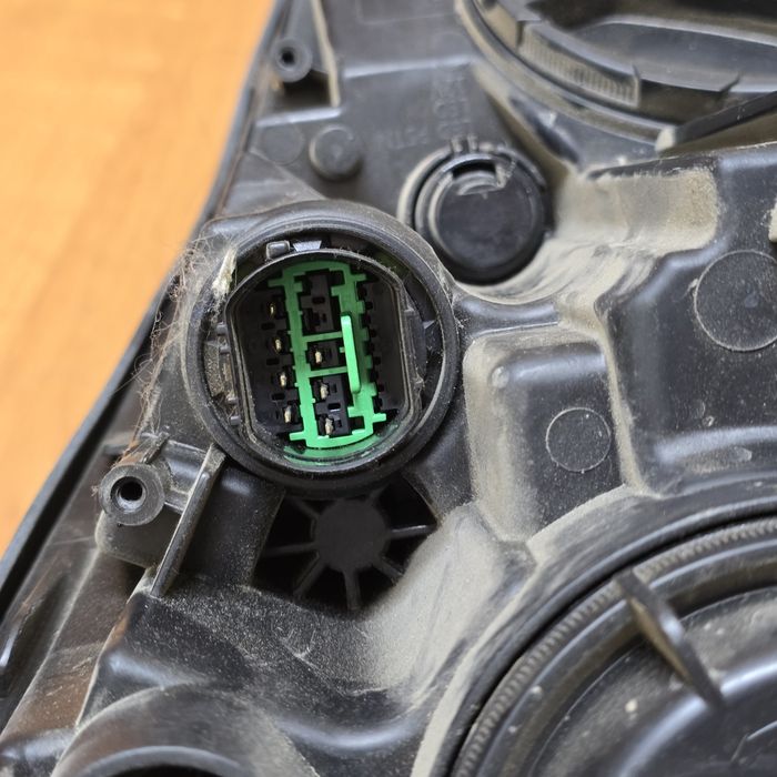 левая фара Hyundai Tucson