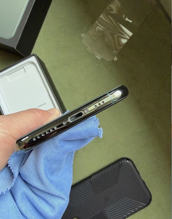 Iphone 11 pro отличное состояние