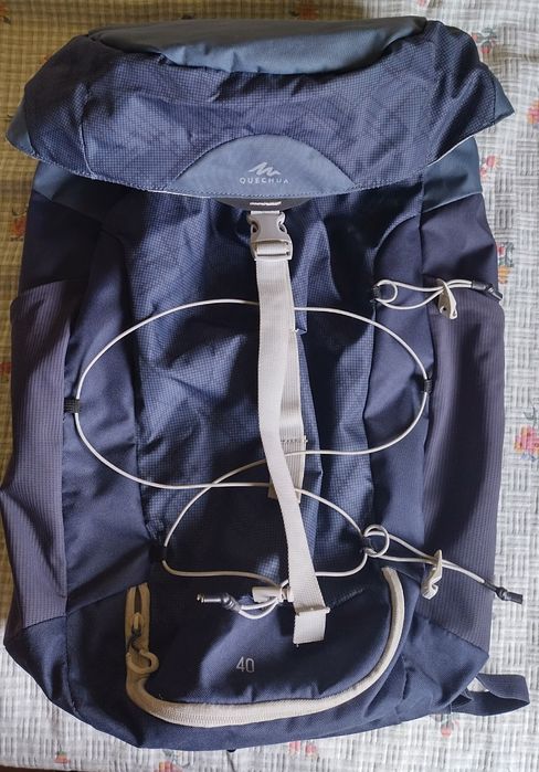Туристическа раница Куечуа/Quechua MH100 40 л.