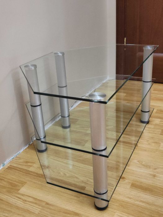 Стильная тумба под телевизор