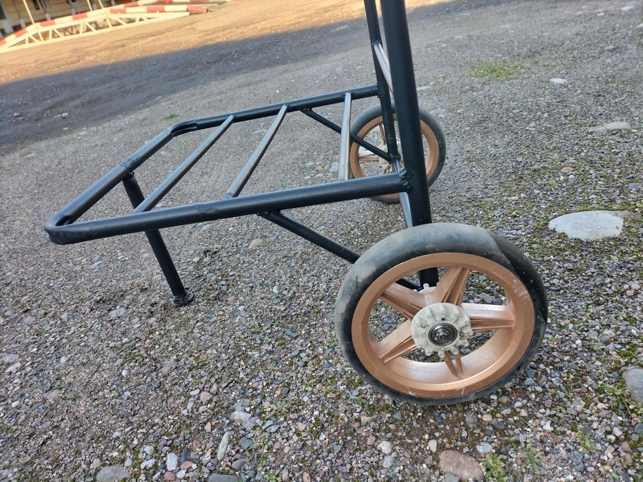 Аравача сотилади.Продается тележка.