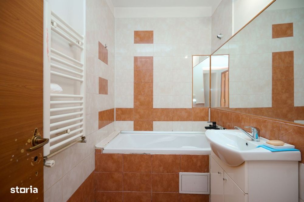 Apartament 4 Camere Decomandat | Craiovei | 3 Balcoane | Parcare