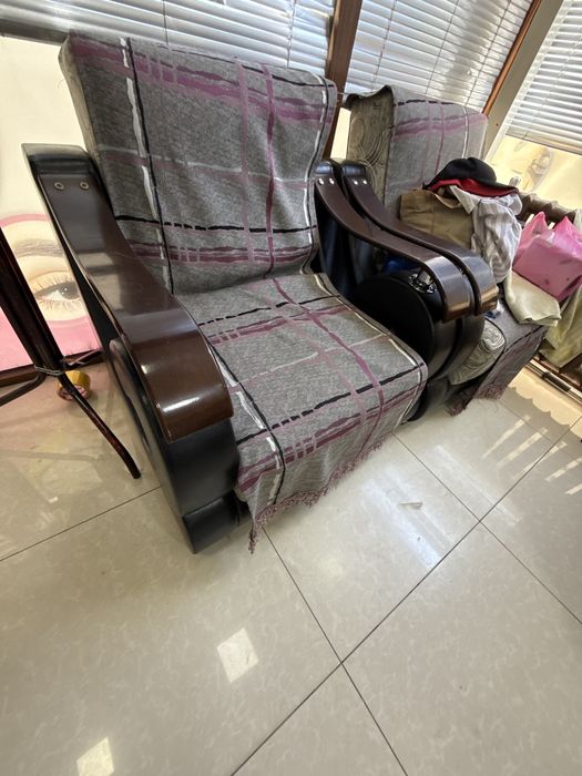 Кресло сотилади 2 дона бор холати яхши