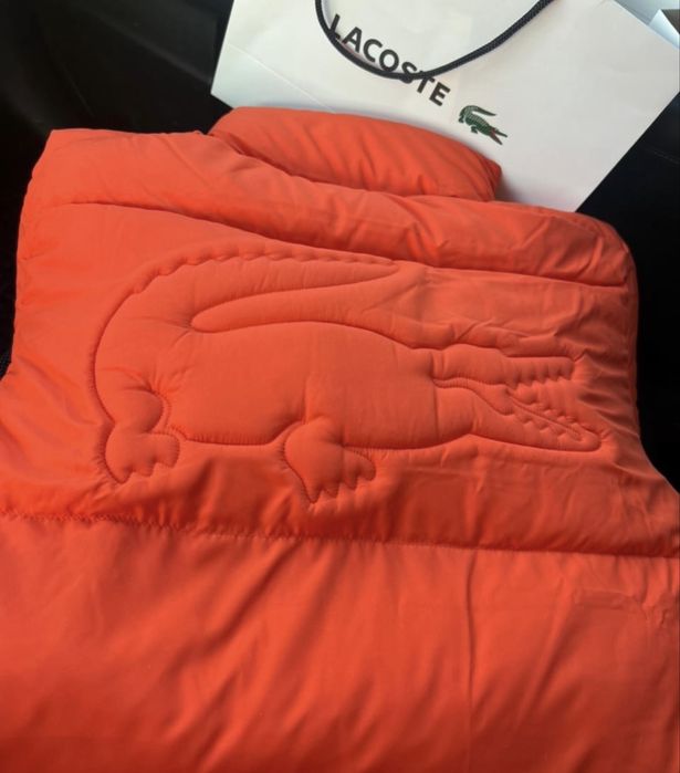 Пуховик женский Lacoste