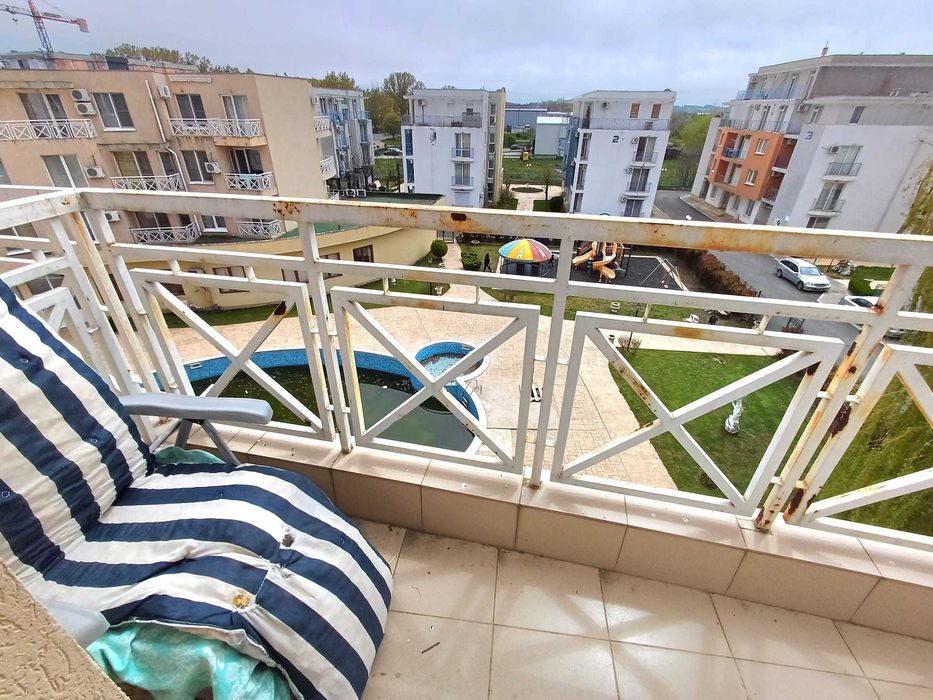 Двустаен обзаведен апартамент в к-с ”Съни Дей 3”