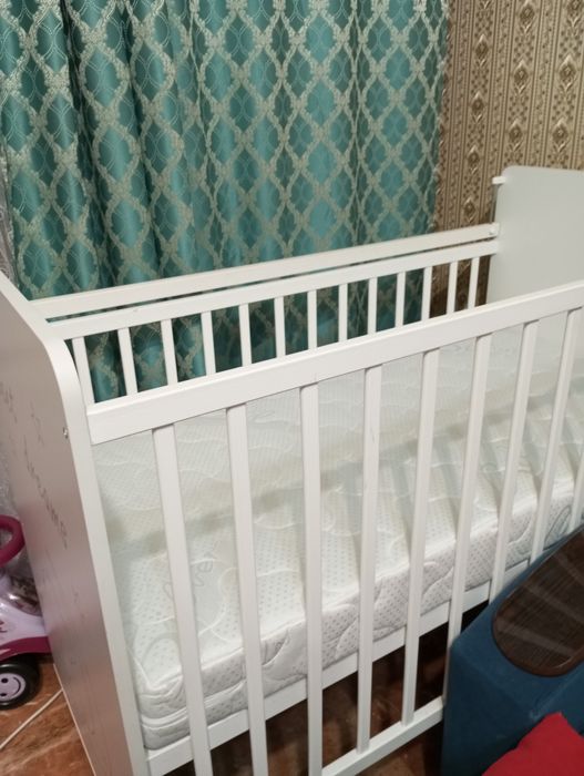 Продам детскую кроватку