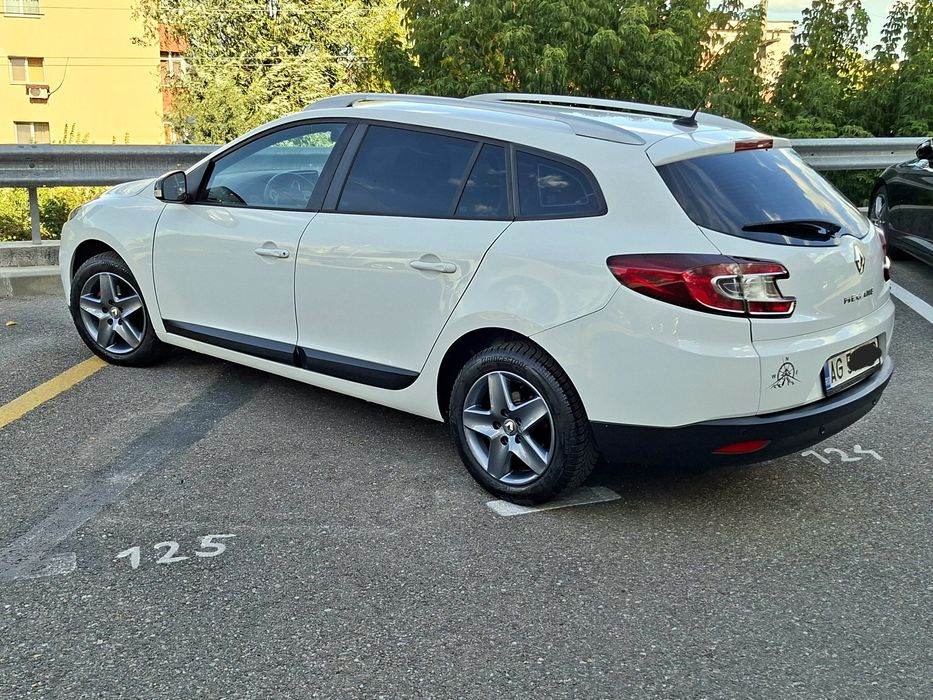 RENAULT Megane 2013 — imagine 3