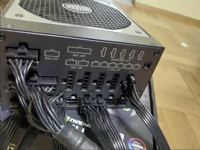 1200W 80+Platinum - BeQuiet Straight Power 11, Cooler Master V1200