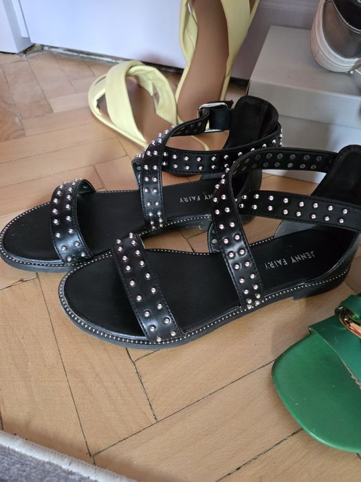 Сникърси и други/Carlo Fabiani,Dee Zee, Jenny Fairy