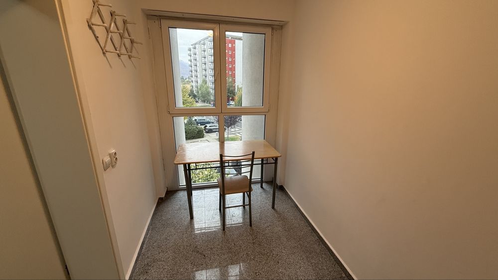 Inchiriez apartament 2 camere Avantgarden Bartolomeu cu loc parcare și dressing