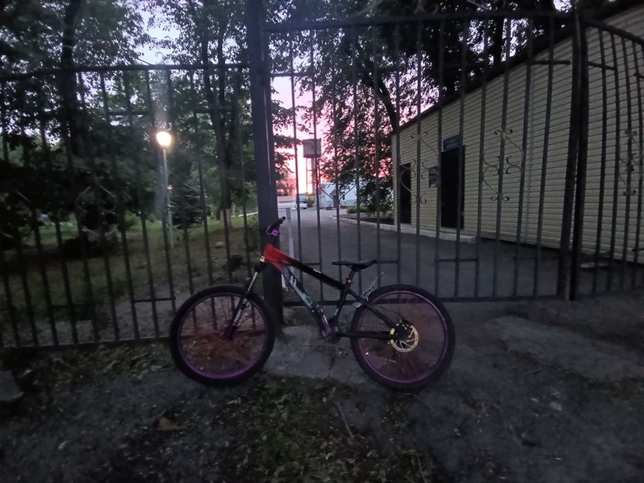 Велик atomic под стант