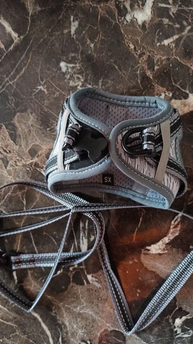 Продам шлейку для маленьких щенков.