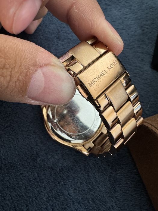 Michael kors часовник