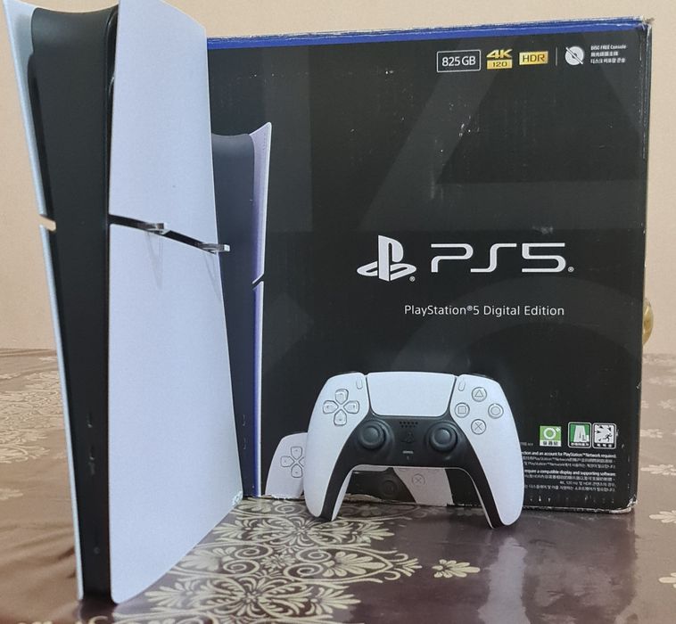 PS5 Slim 1 ta pult va psplus 1 yil