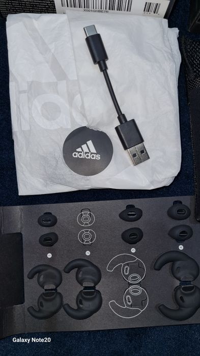 Căști Adidas  FWD -1  bluetooth