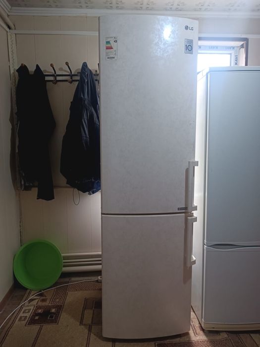 Холодильник техника