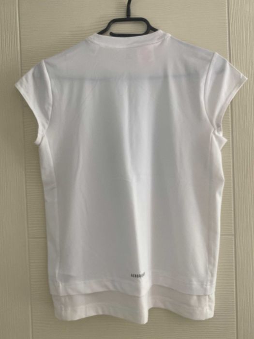 детска блуза Adidas - бяла, със син надпис, за момиче 152 см