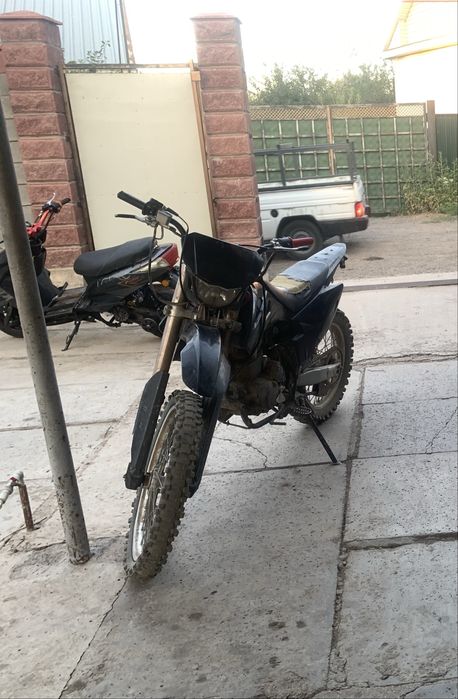 Эндуро 250куб на ходу 160к торг есть
