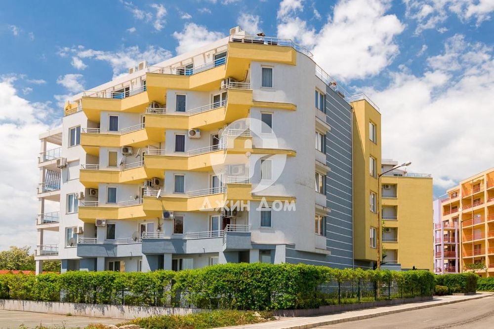 Продава се Тристаен апартамент в Несебър - 70 кв.м за 2100 €/кв.м - Снимка #11