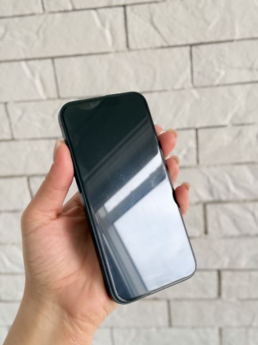Iphone 13 в отличном слстоянии