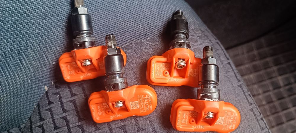 4 бр TPMS Вентил с датчик за налягане на гумите - Autel 433 MHz