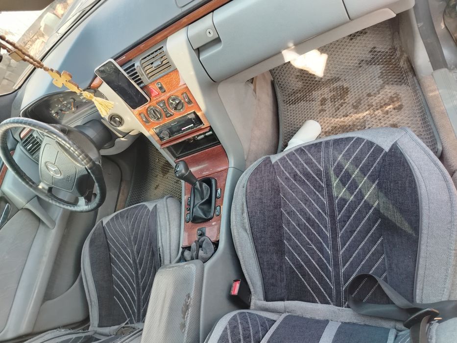 Продам Мерседес 210