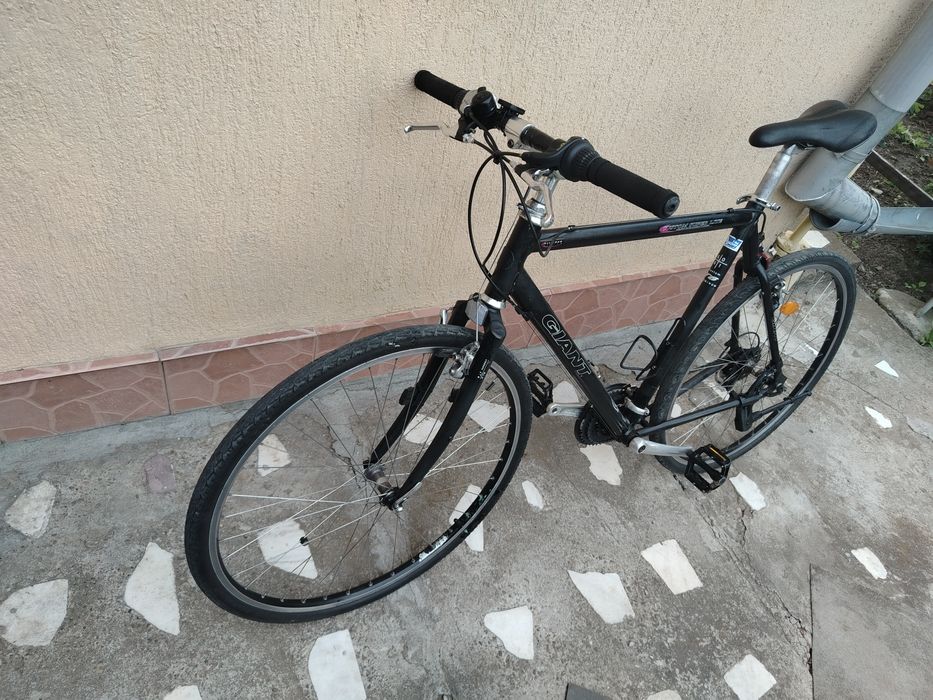 Vând bicicleta Giant 29''