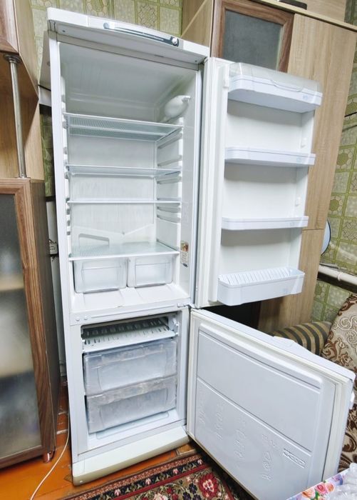 Продам холодильник