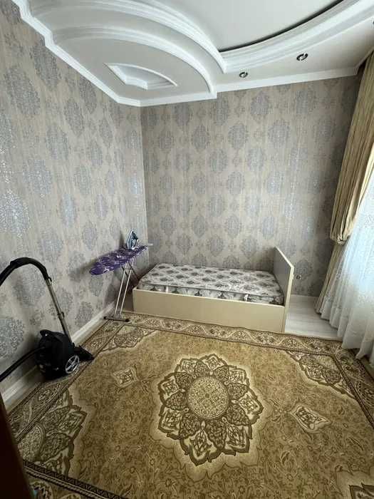 Сдаётся  3-х комнатная квартира по ул. Бобура!