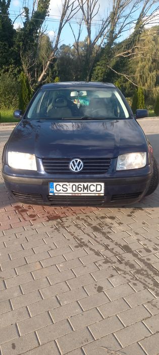 Vind VW Bora 1.6 16v benzină an 2001