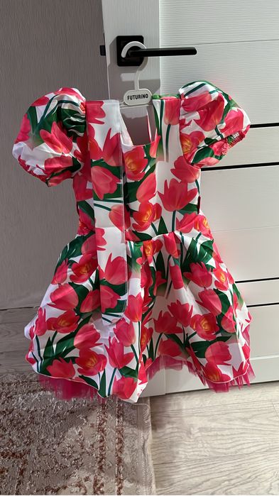 Платье пышное для девочек новое